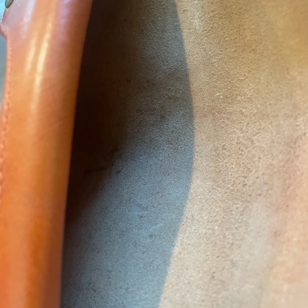 T Nobile Small Leather Italian Handbag/‎ Clutch